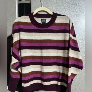 NWOT Gap Sweater Women Size Small Stripes